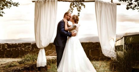 PRÁVNĚ PLATNÁ SVATBA V CHORVATSKU BEZ AGENTURY Svatba v Chorvatsku BEZ AGENTURY je stále dosti ožehavé téma. Možná, že právě i vy uvažujete o svatbě svépomocí …